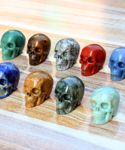 High Quality Natural Crystal Skulls 1.75 Inches Healing Stone Hand Carved Crafts Gemstone Agate Carvings for Gift Jewelry Pendant Decor