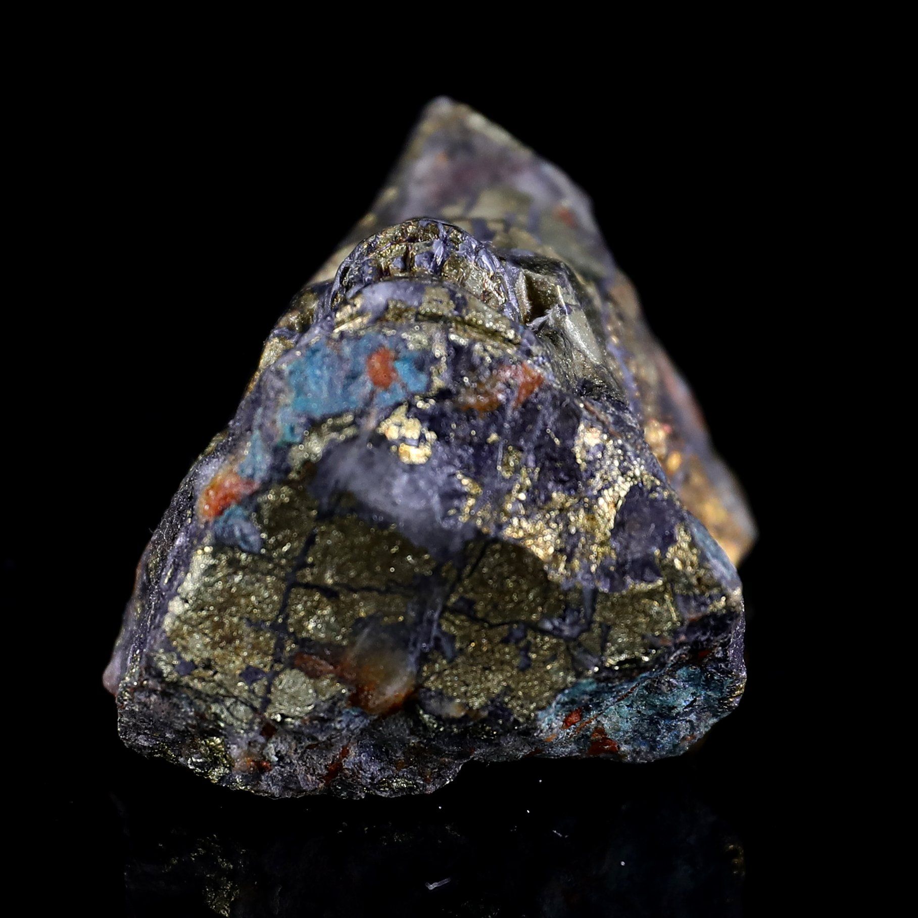 Chalcopyrite-Mineral-Specimen-Skull-Hand-Carved-Crystal-Mineral-Ornament (5)