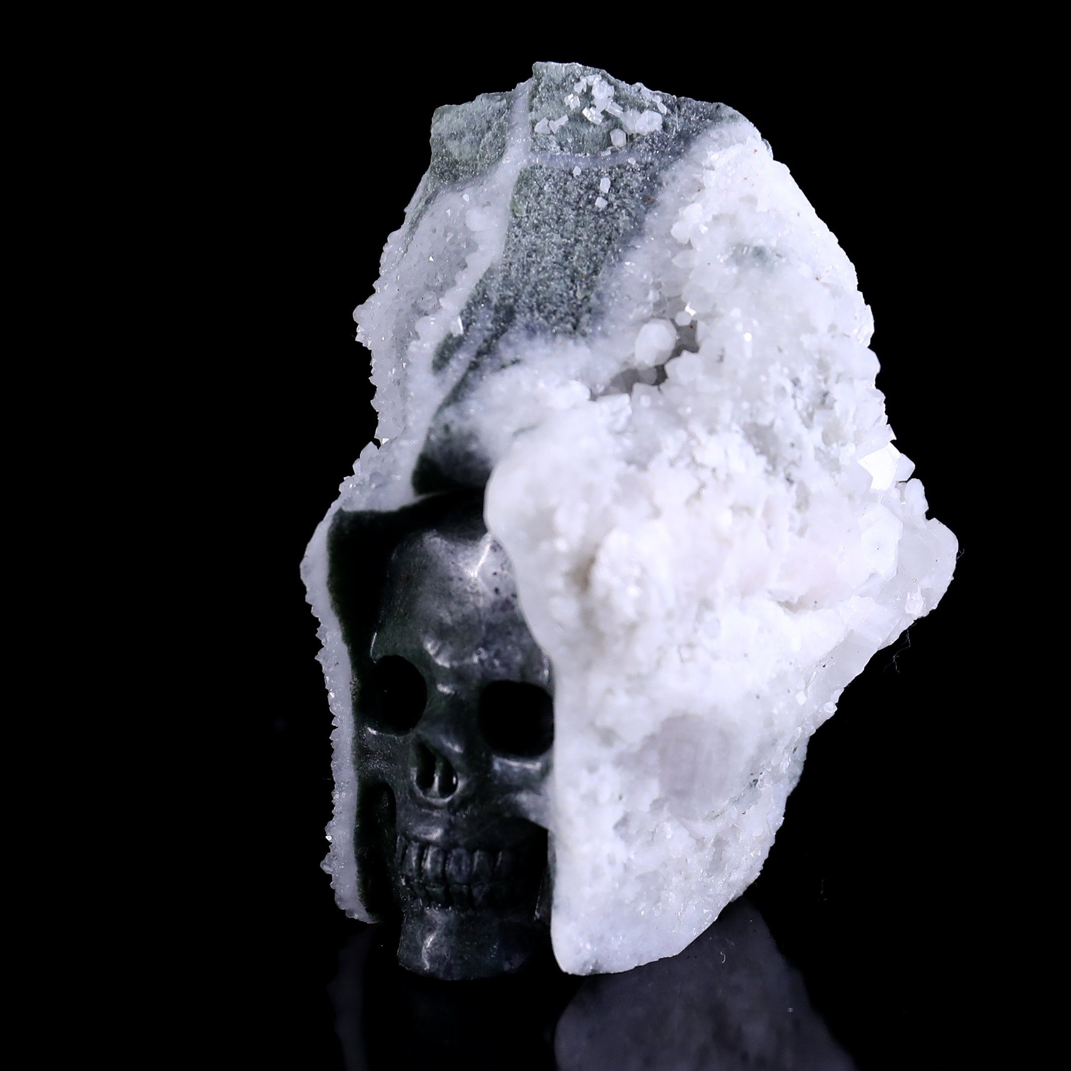 Quartz-Rock-Druse-Mineral-Specimen-Skull-Hand-Carved-Crystal-Mineral-Ornament