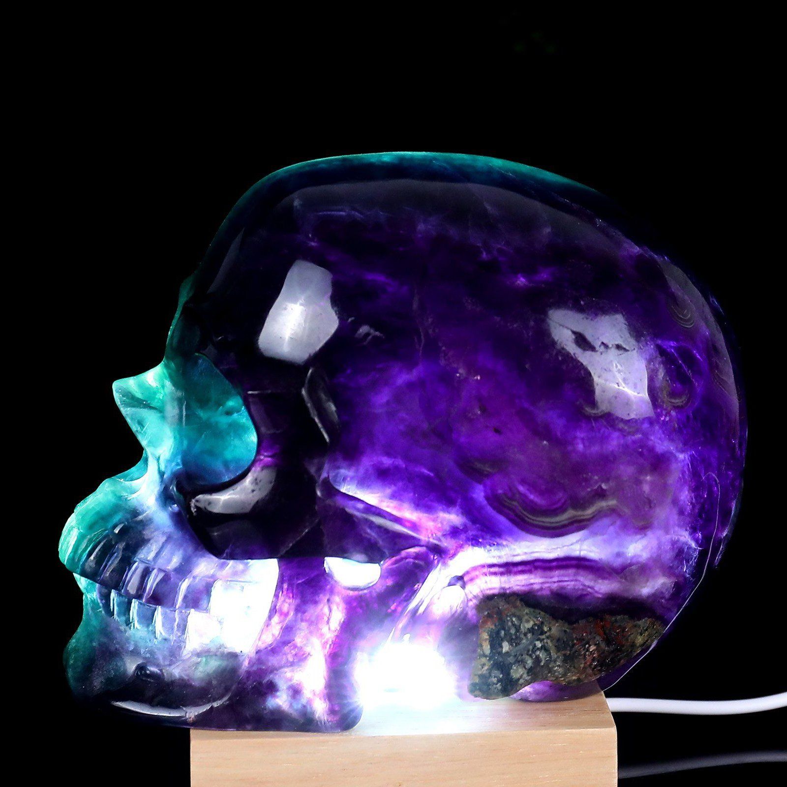 Stunning-Natural-Green-Fluorite-Hand-Carved-Reiki-Crystal-Hollow-Skull (1)